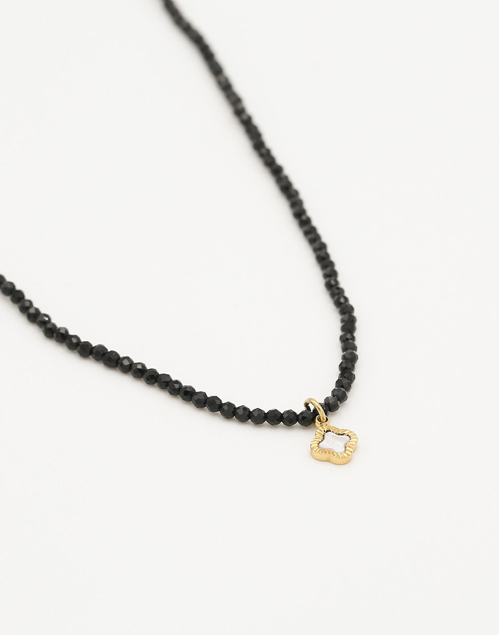 kralenketting zwart met klaver