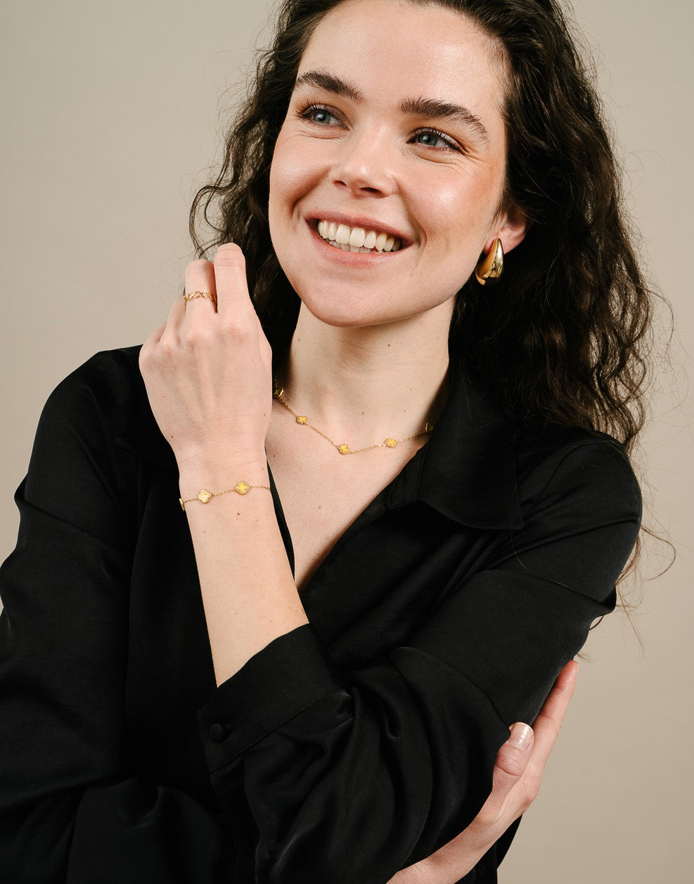Ketting klavers geel goudkleurig