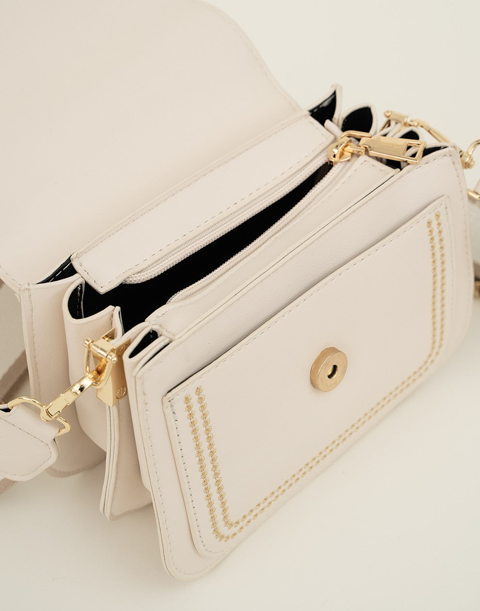 Schoudertas met gestikte rand beige