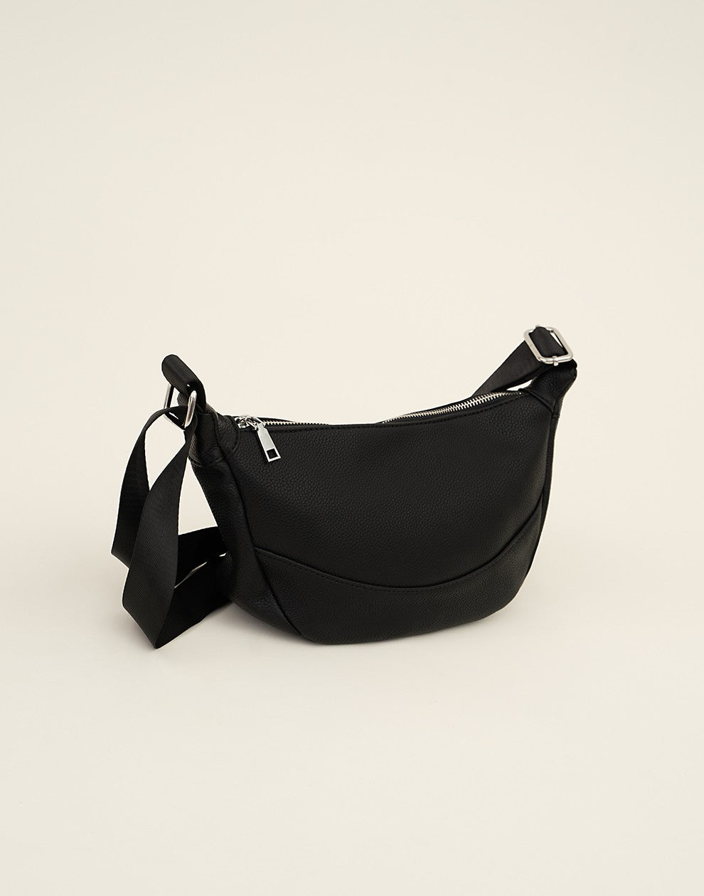 Must-have crossbody bag black