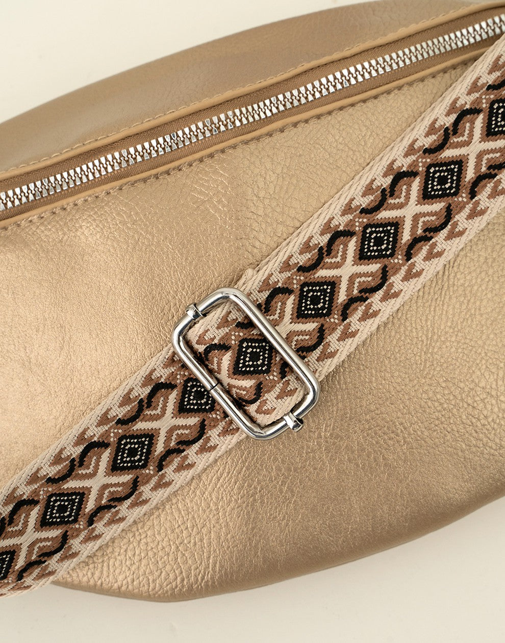 Hip and/or crossbody bag with beautiful gold-colored bag strap