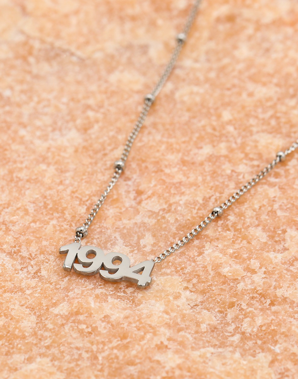 Ketting jaartal 1994 zilverkleurig