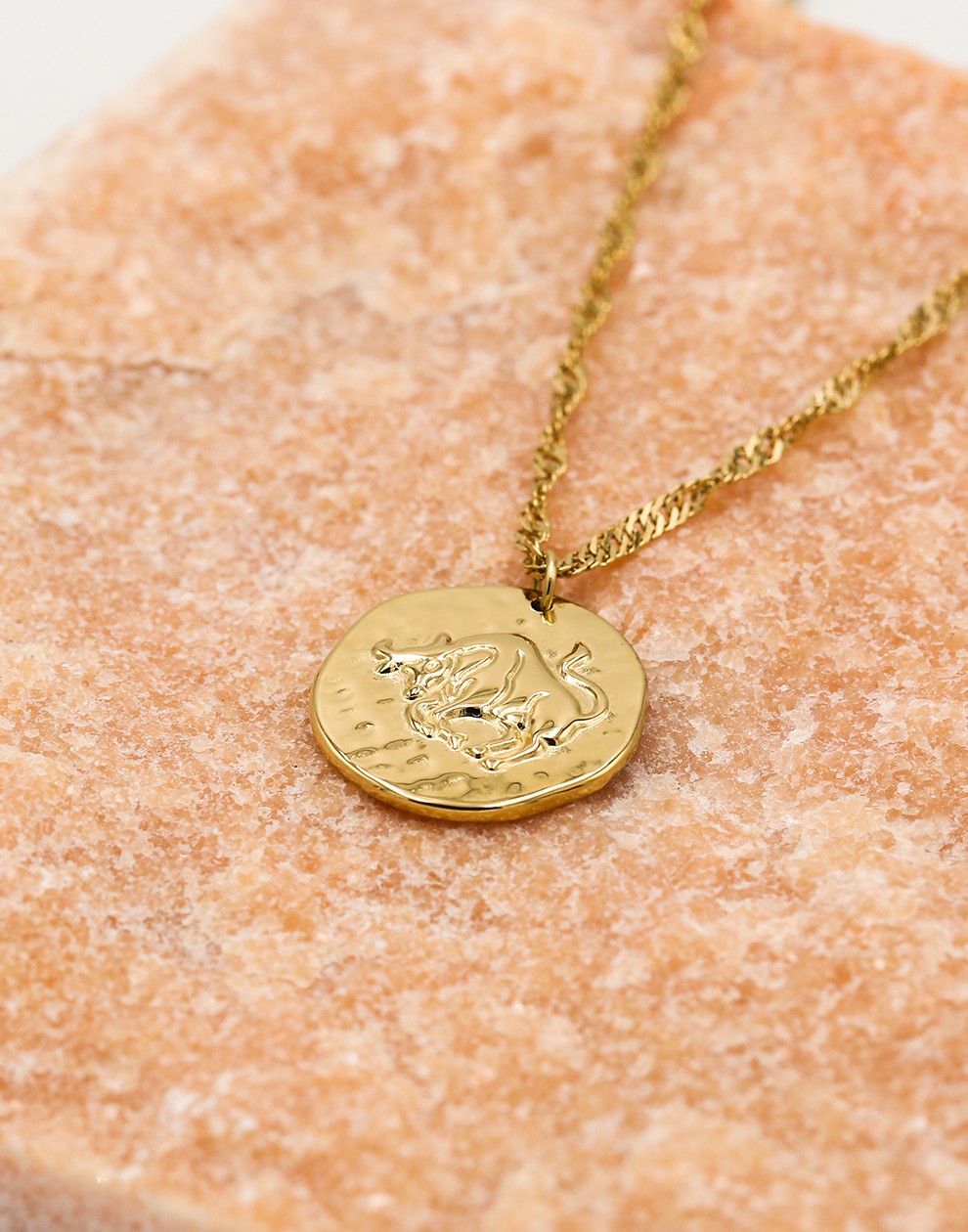 Sterrenbeeld zodiac ketting stier goudkleurig