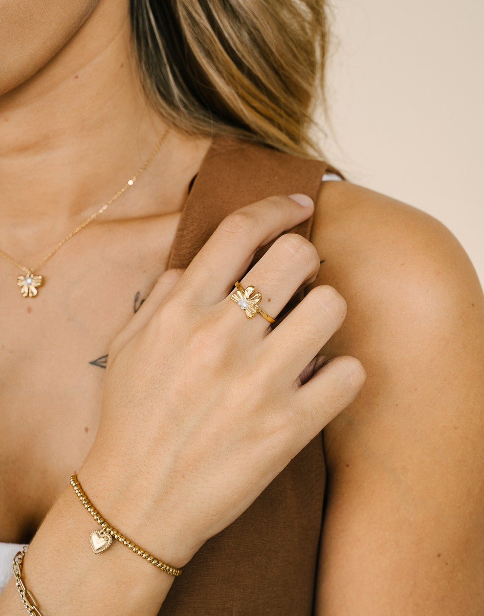 ring strikje met steen