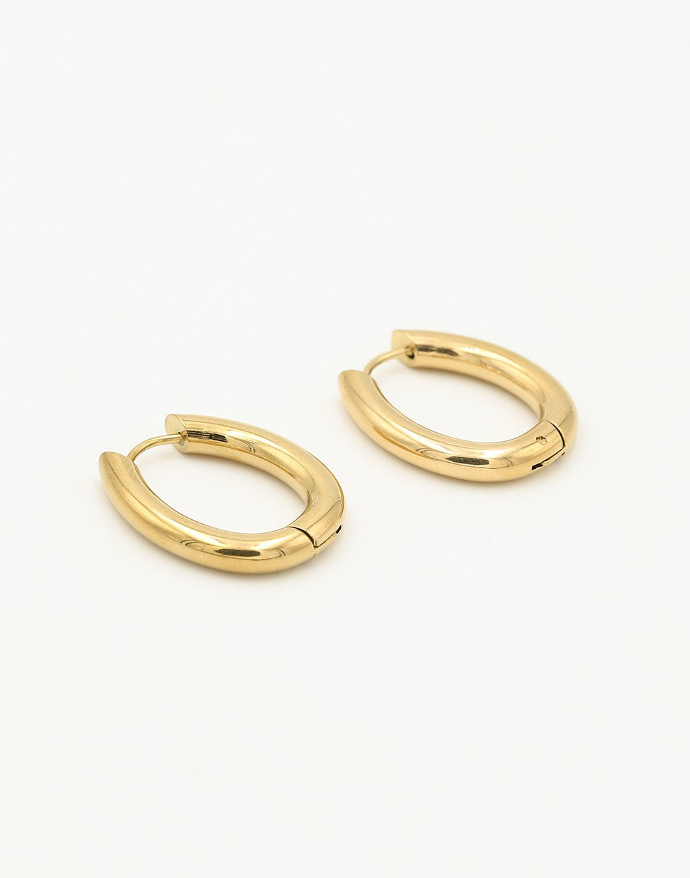 chunky oval hoop earrings