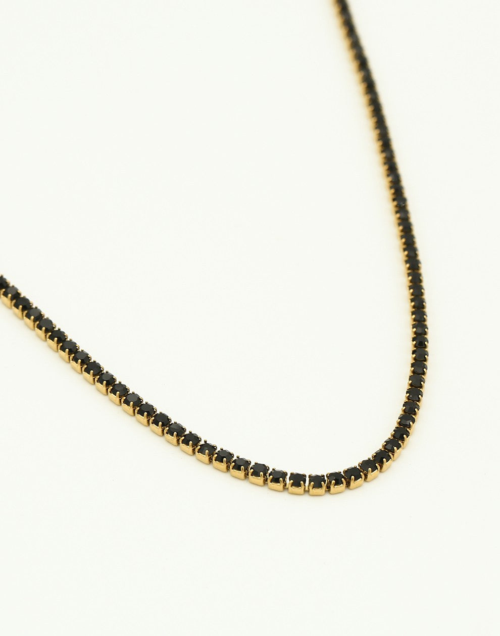 Tennis ketting zwarte stenen