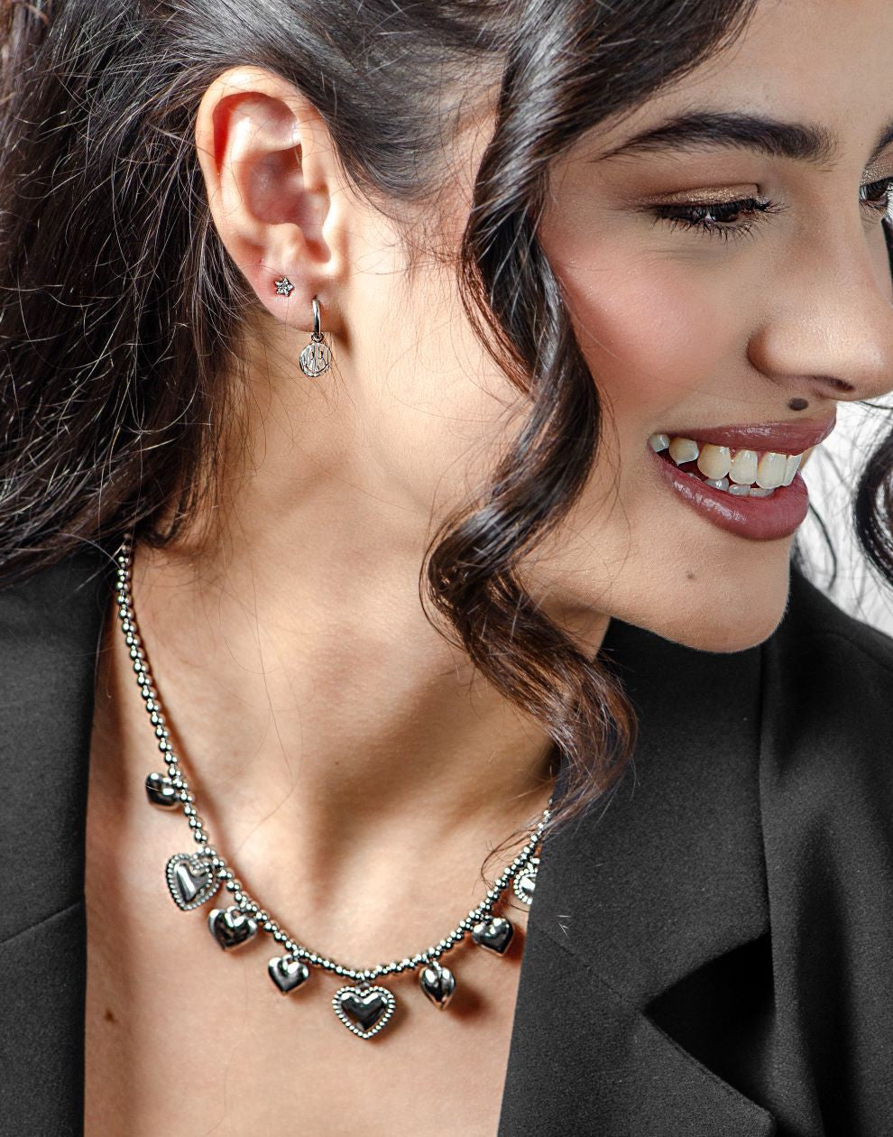 oorringen smiley met print zilverkleurig