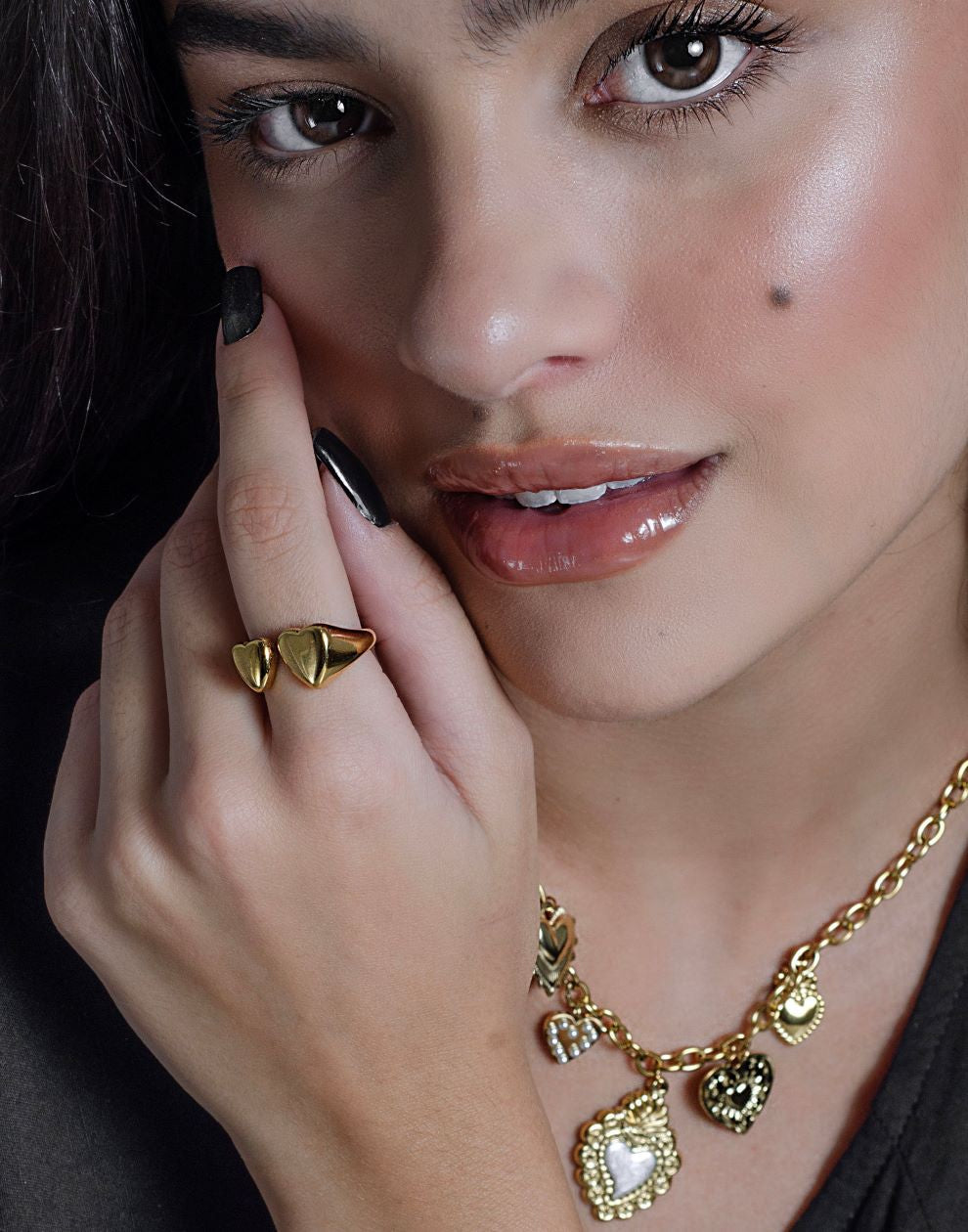 statement ring dubbele hart goudkleurig