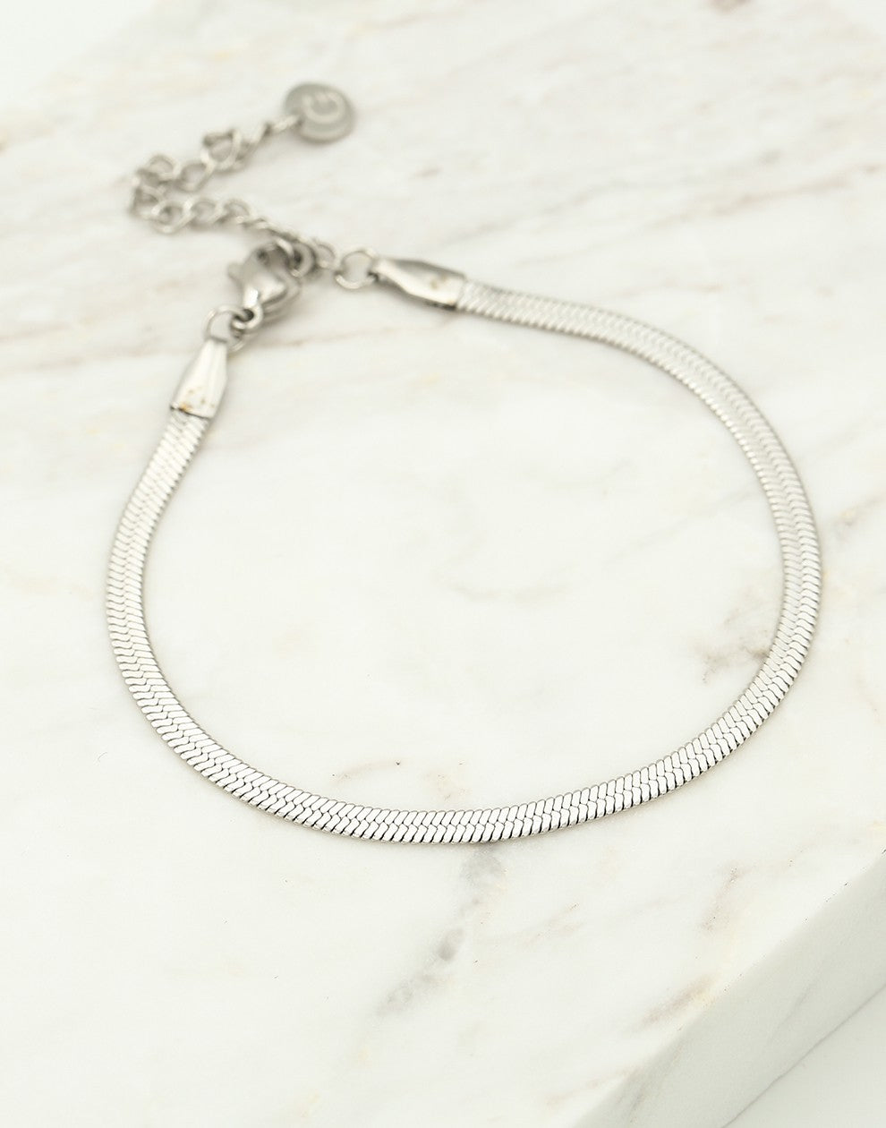 Flat snake armband zilverkleurig