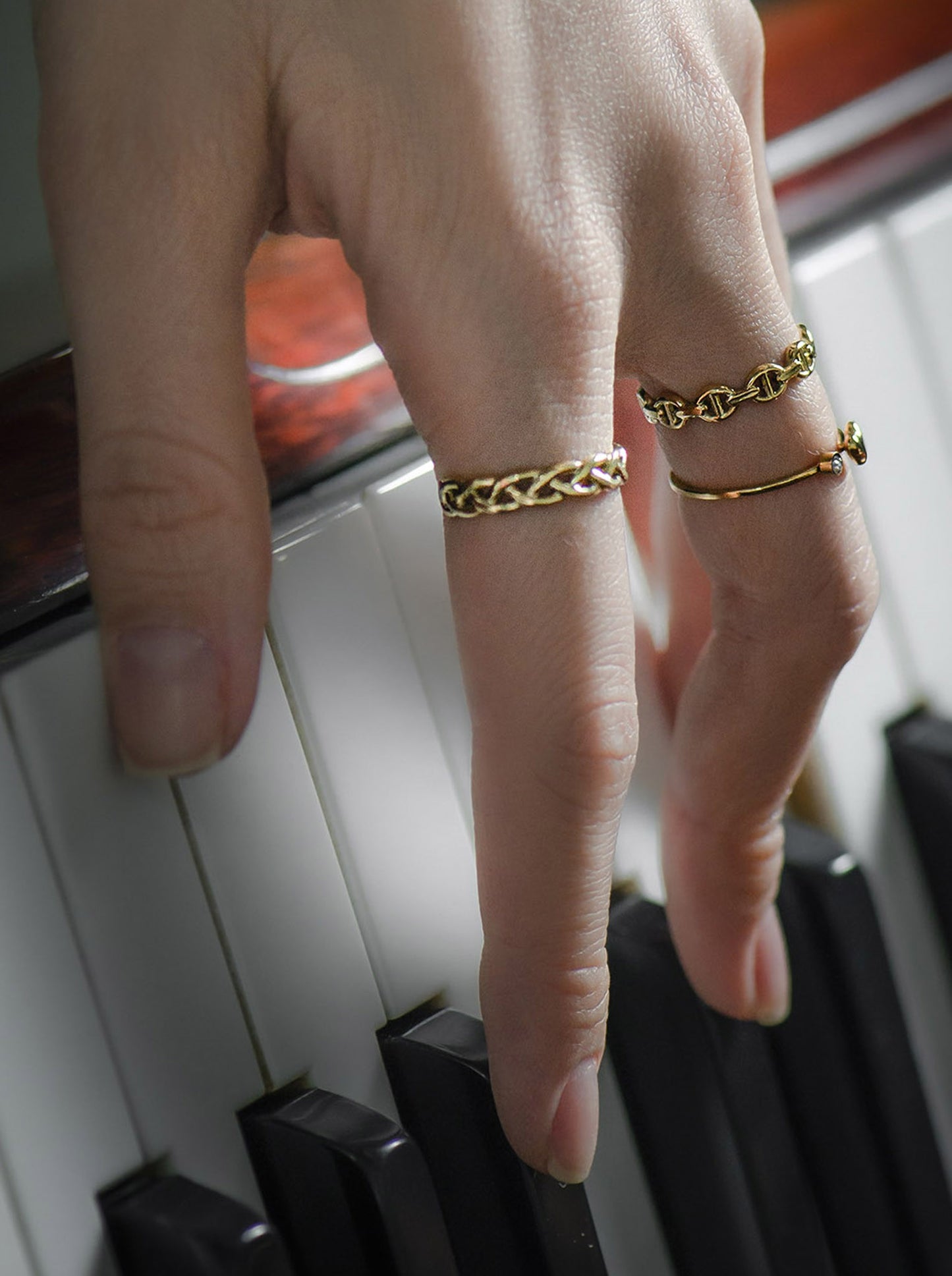 Ring schakelpatroon goudkleurig