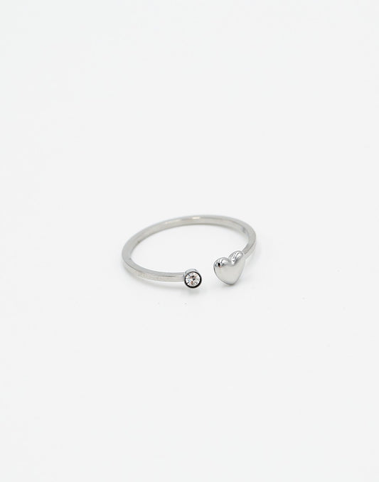 Ring heart with silver-colored stone