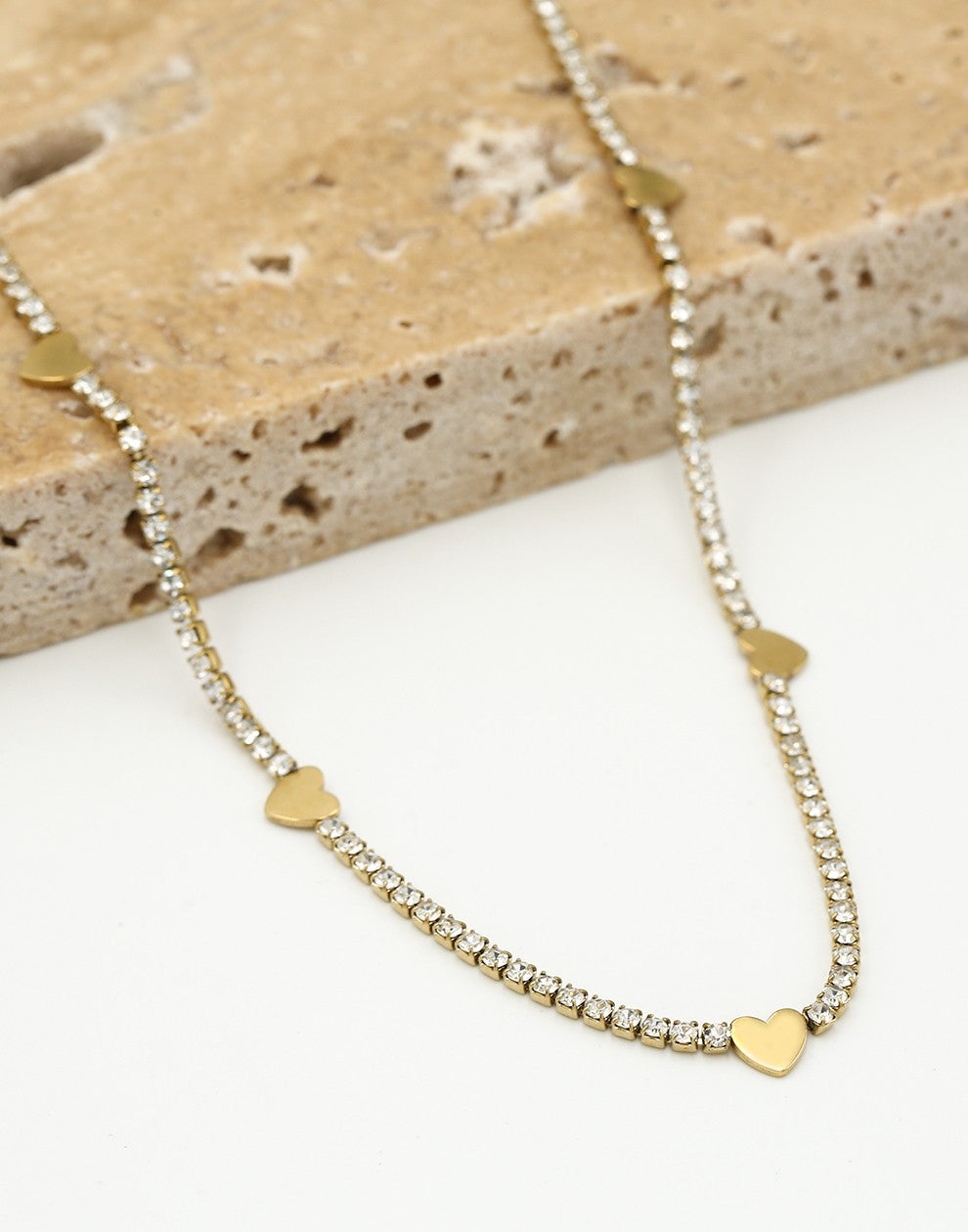 Tennis ketting met hartjes goudkleurig