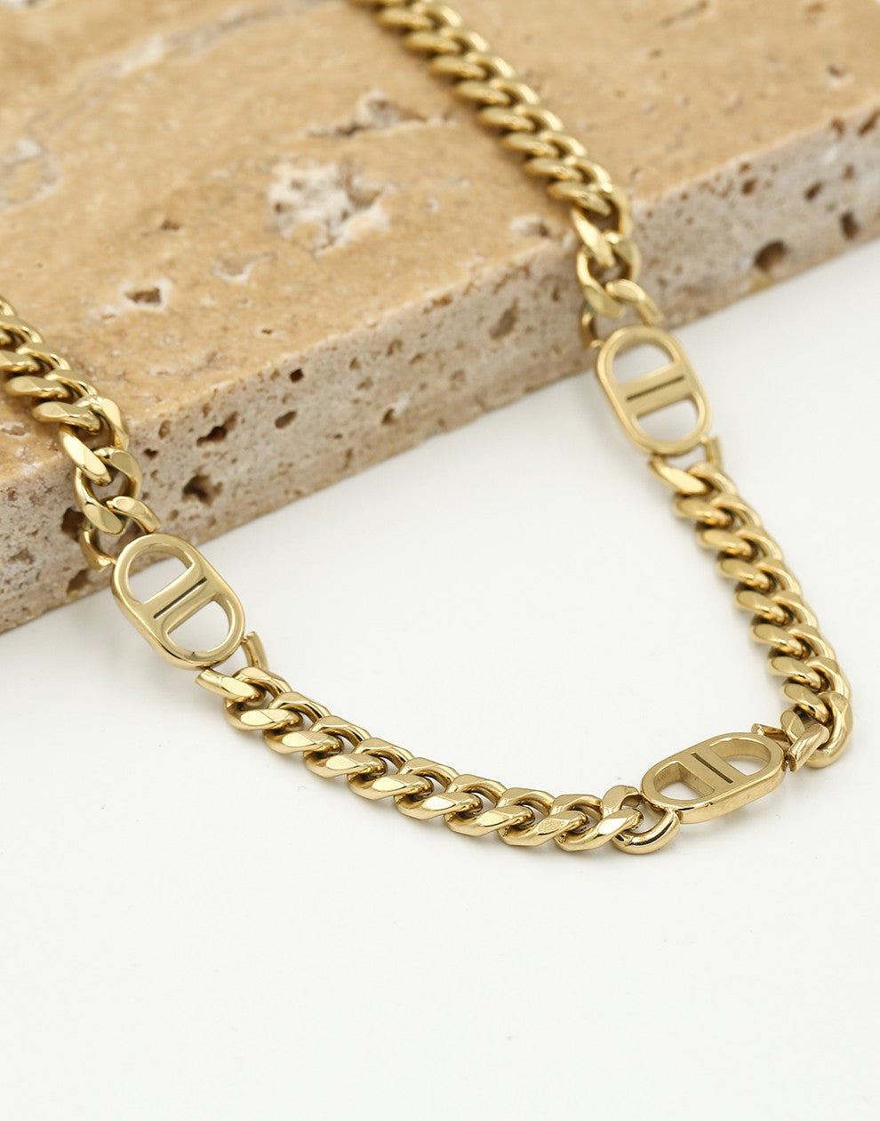 Schakelketting symbool DD goudkleurig