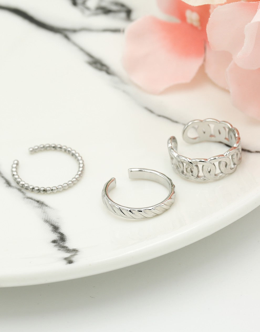 Ring zilverkleurig bolletjes