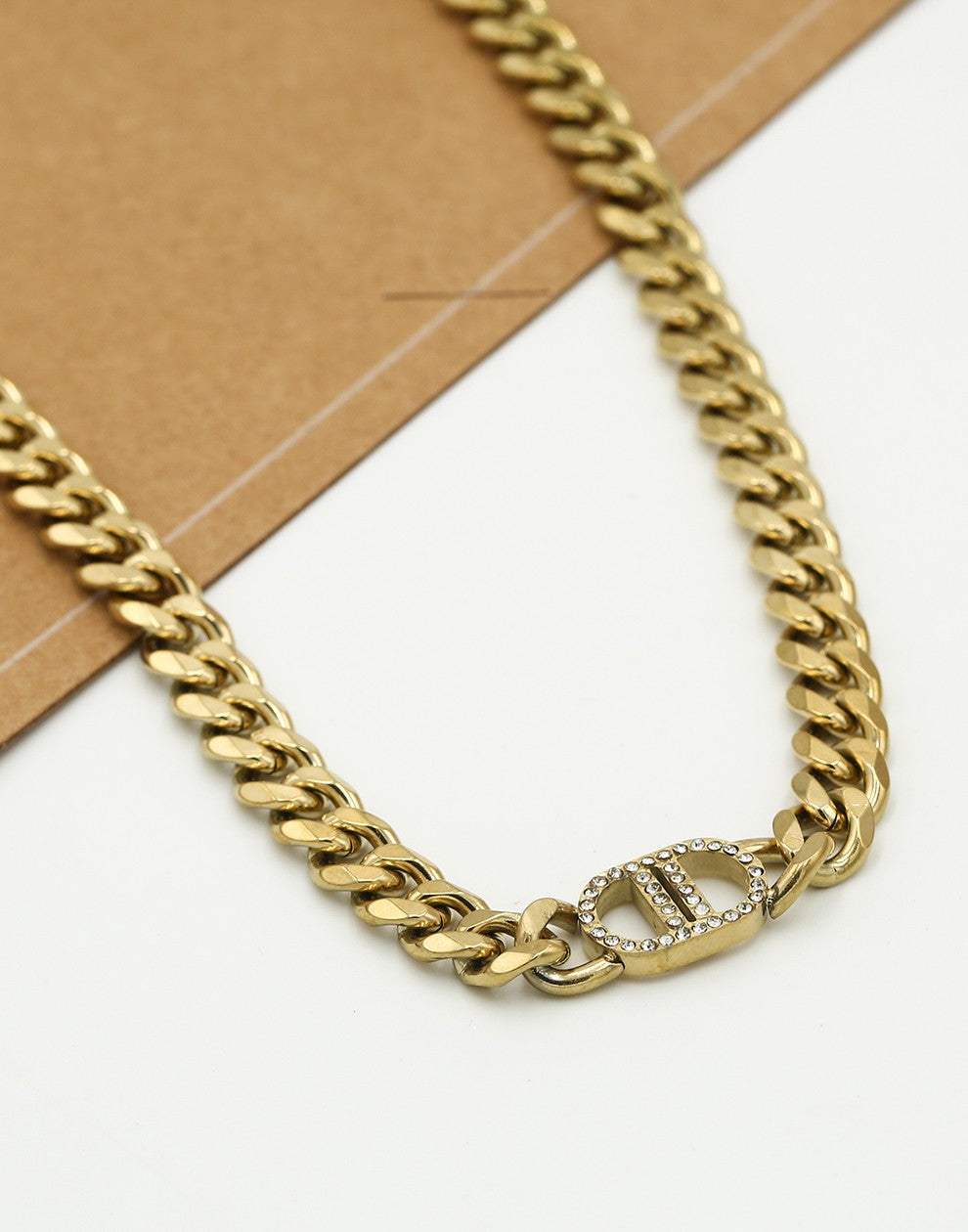 Ketting DD met strass goudkleurig