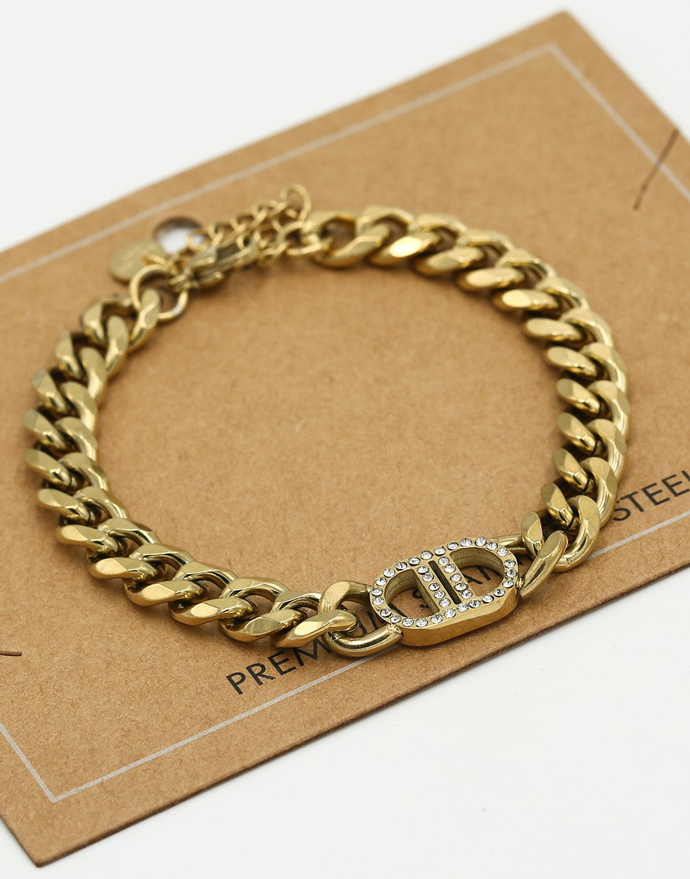 Armband DD met strass goudkleurig