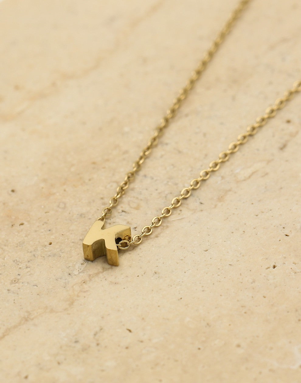 Initialen ketting letter K goudkleurig