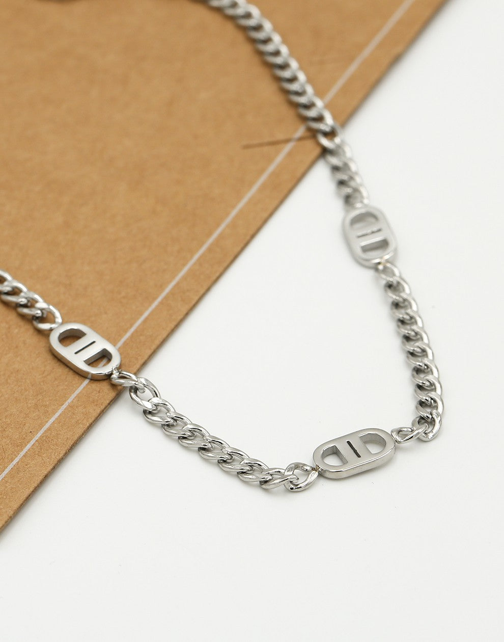Ketting DD zilverkleurig
