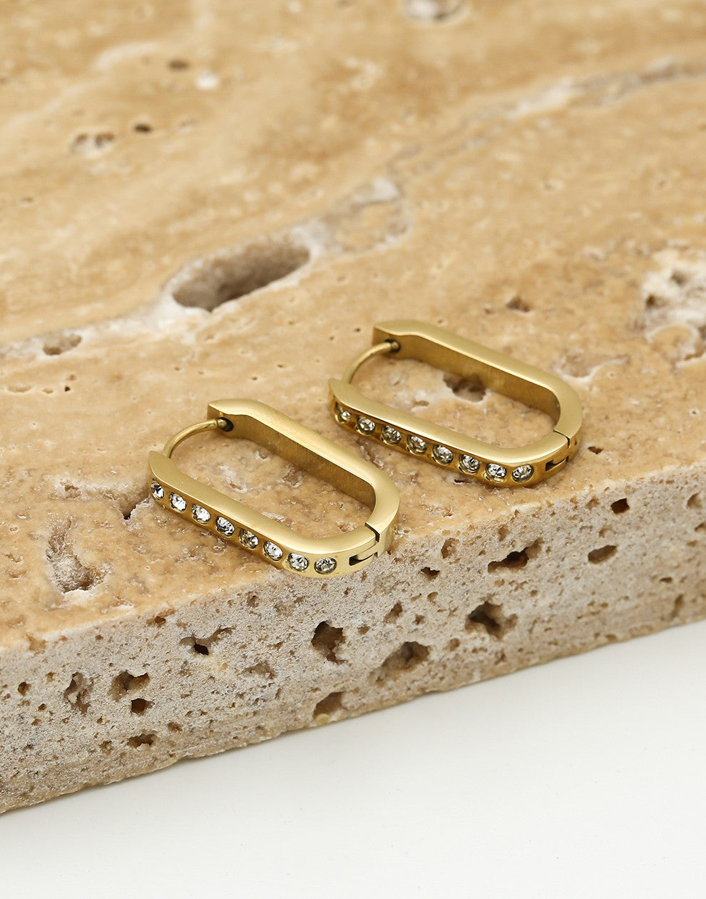 Rectangular earrings with gold-colored stones