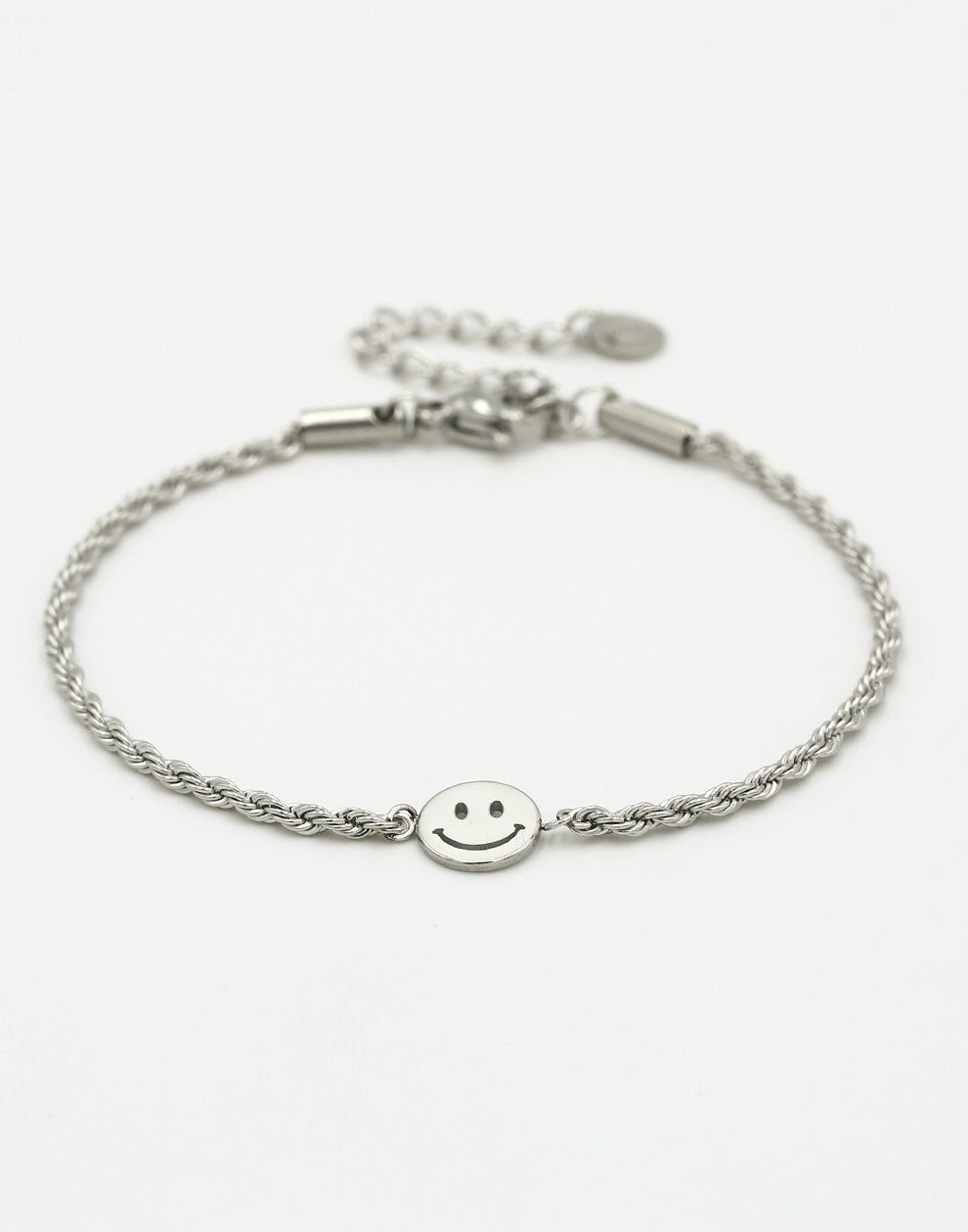 Gedraaide armband smiley zilverkleurig