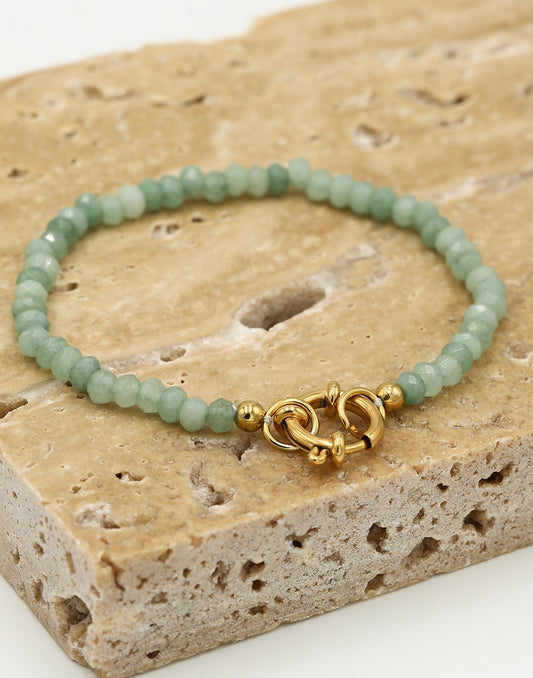 Kralenarmband met slotje groen