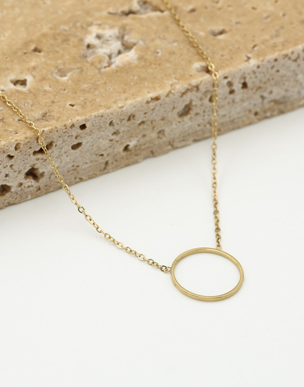Lange ketting met open rondje 15mm goudkleurig