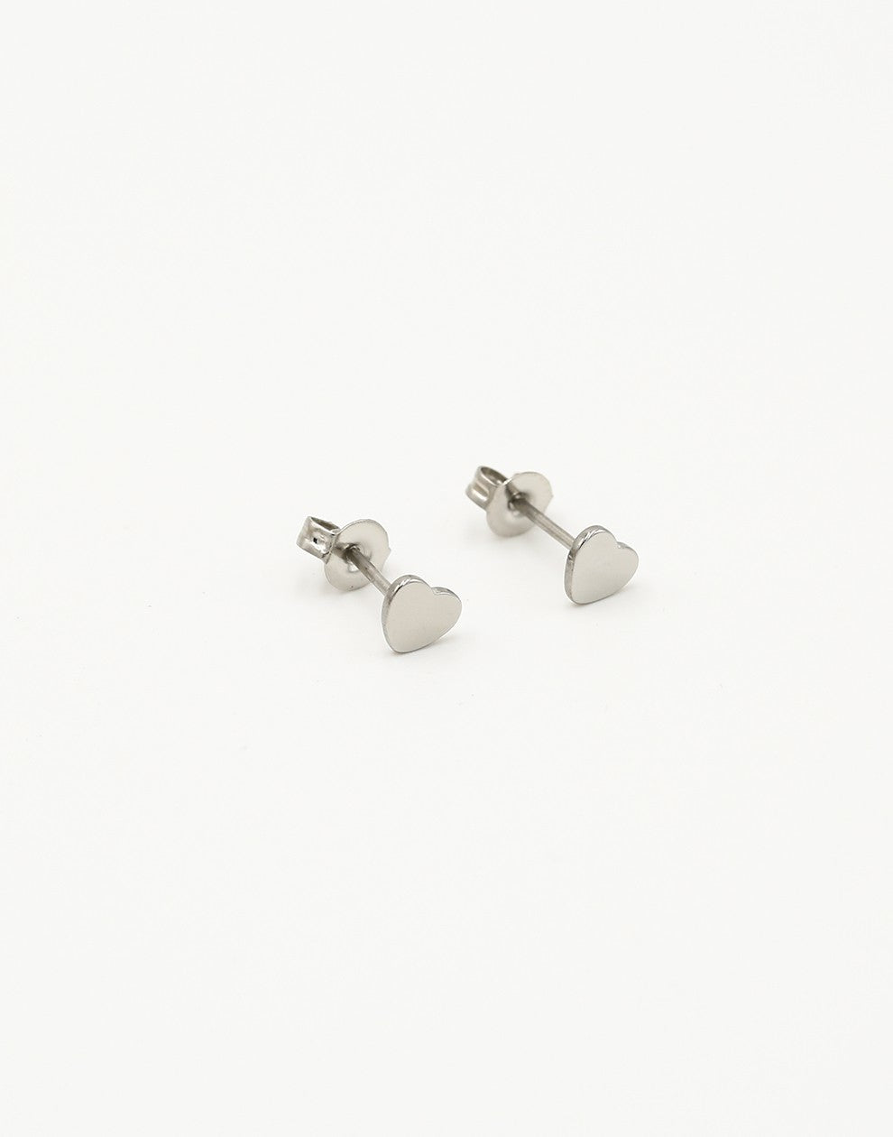 studs hartje plat zilverkleurig