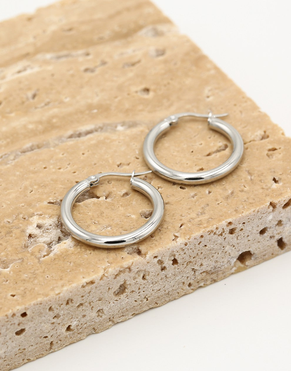 Oorringen hoops zilverkleurig 25mm