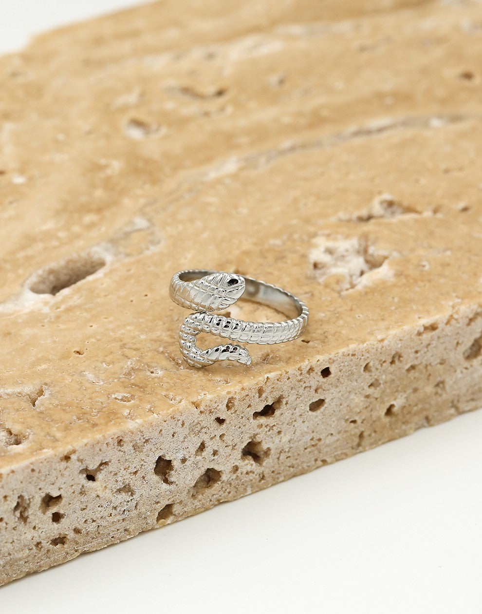Ring slang zilverkleurig