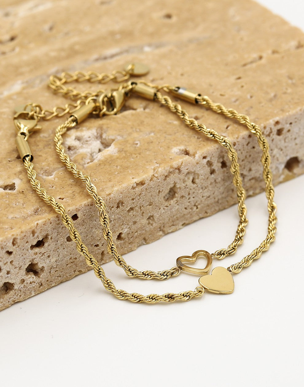 Armbanden set hartjes goudkleurig