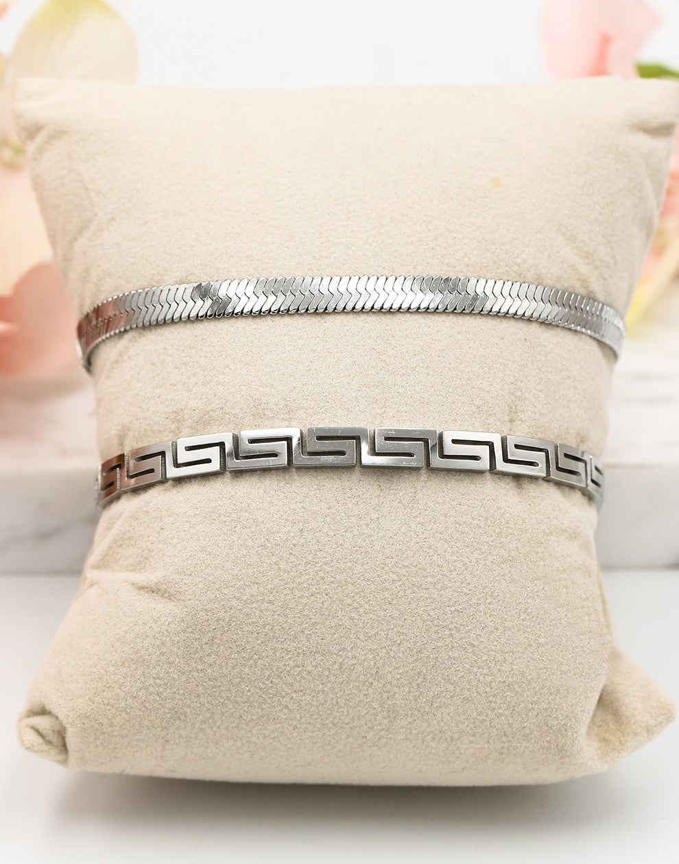 Bangle Z patroon zilverkleurig