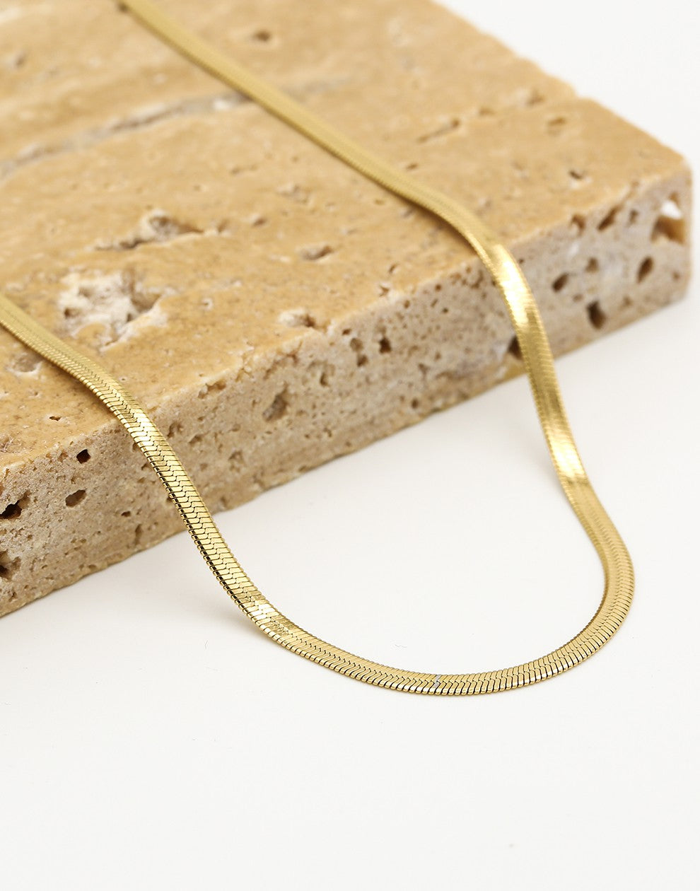 Flat snake chain gold