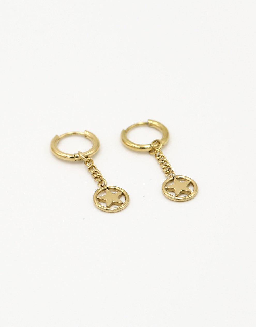 Oorringen ster hanger goudkleurig