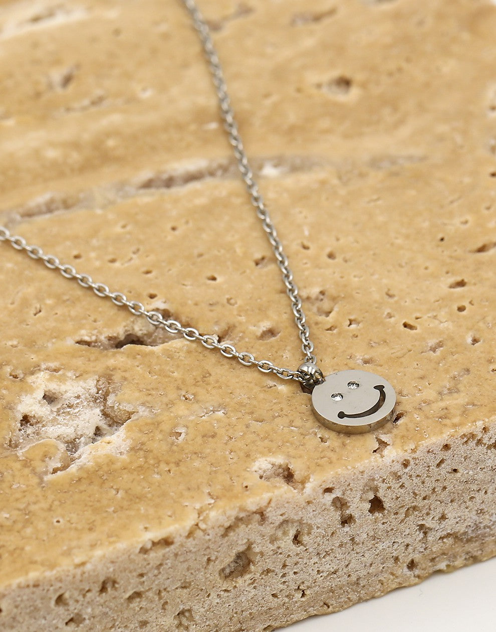 ketting smiley hanger zilverkleurig