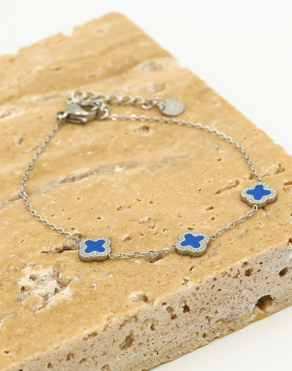 Armband klavers blauw zilverkleurig