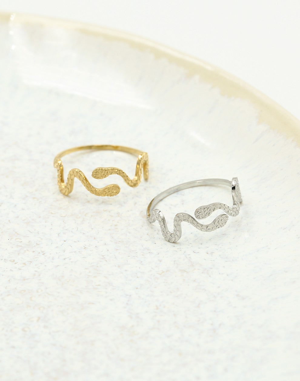 ring slangen zilverkleurig
