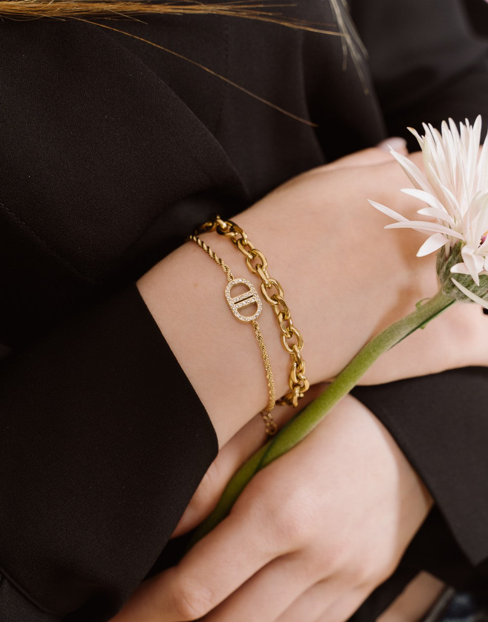 Schakelarmband grof goudkleurig