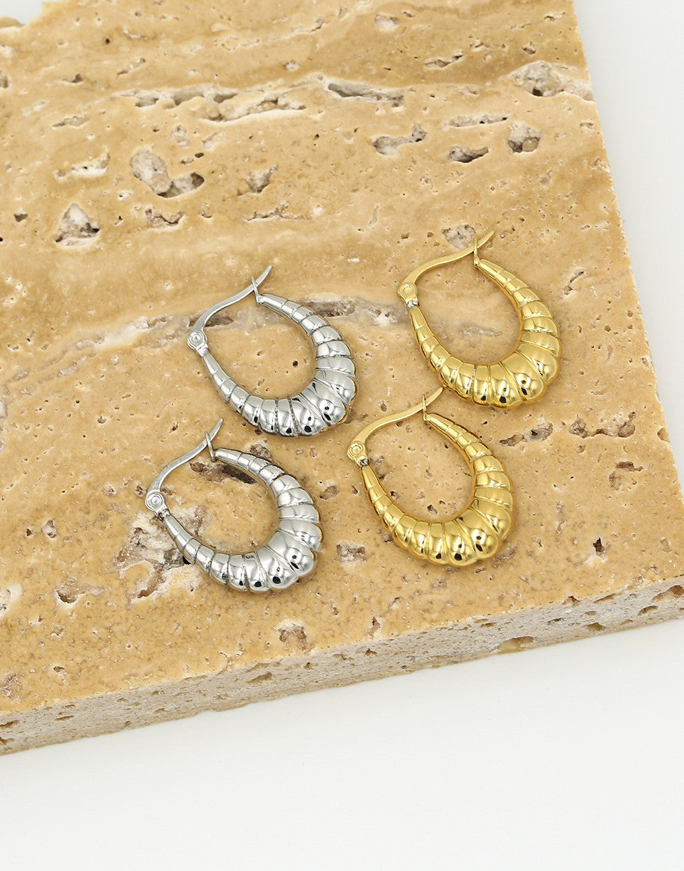 hoops ovaal chunky met patroon in goudkleurig