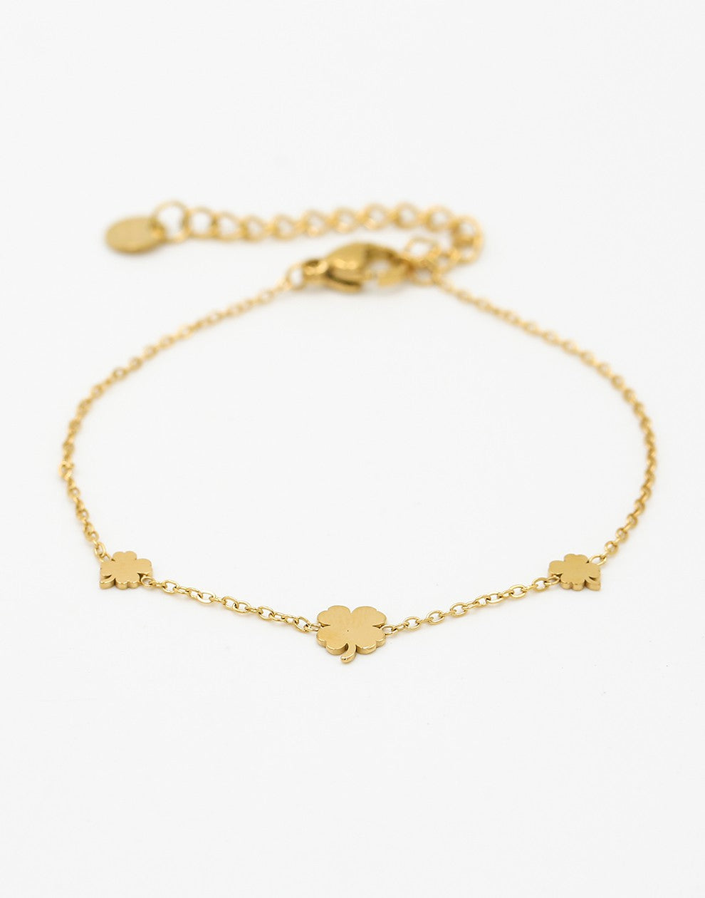Gold-colored clover bracelet