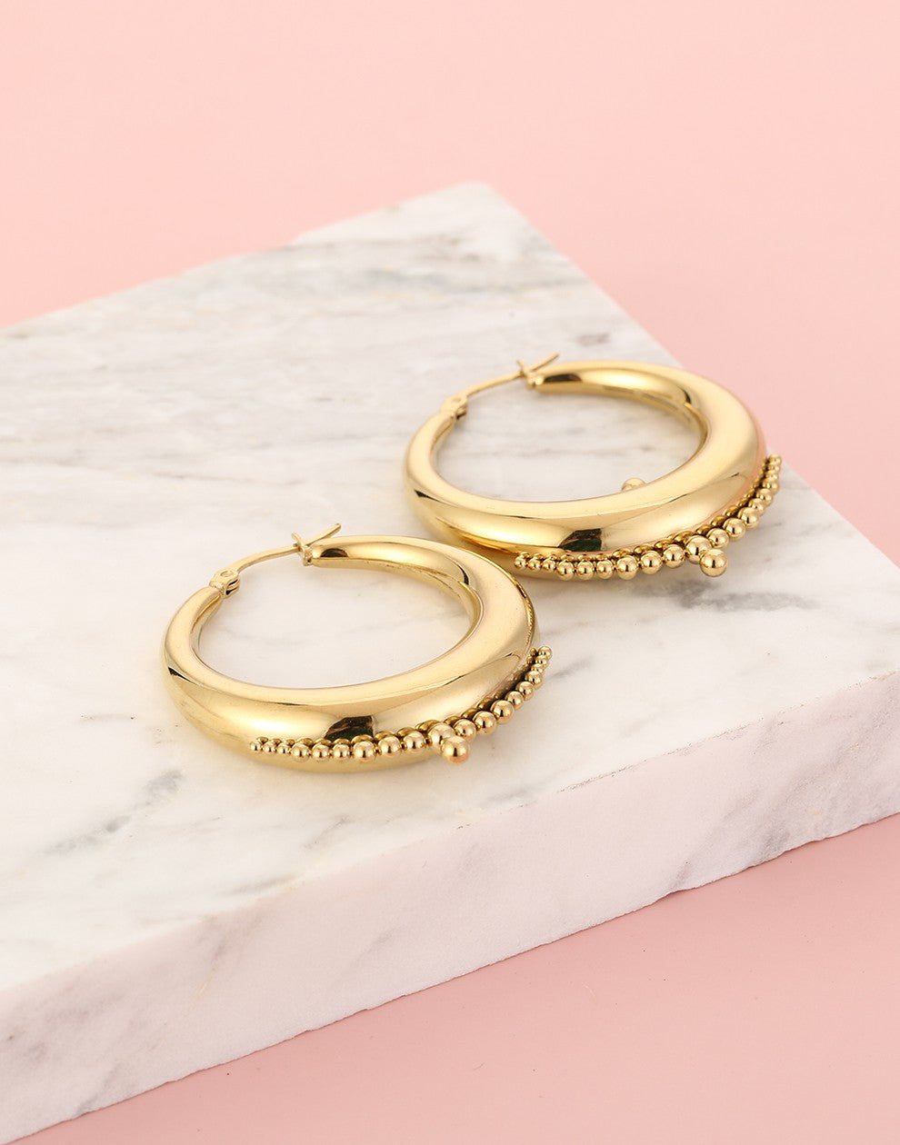 Earrings chunky Bali balls gold-colored
