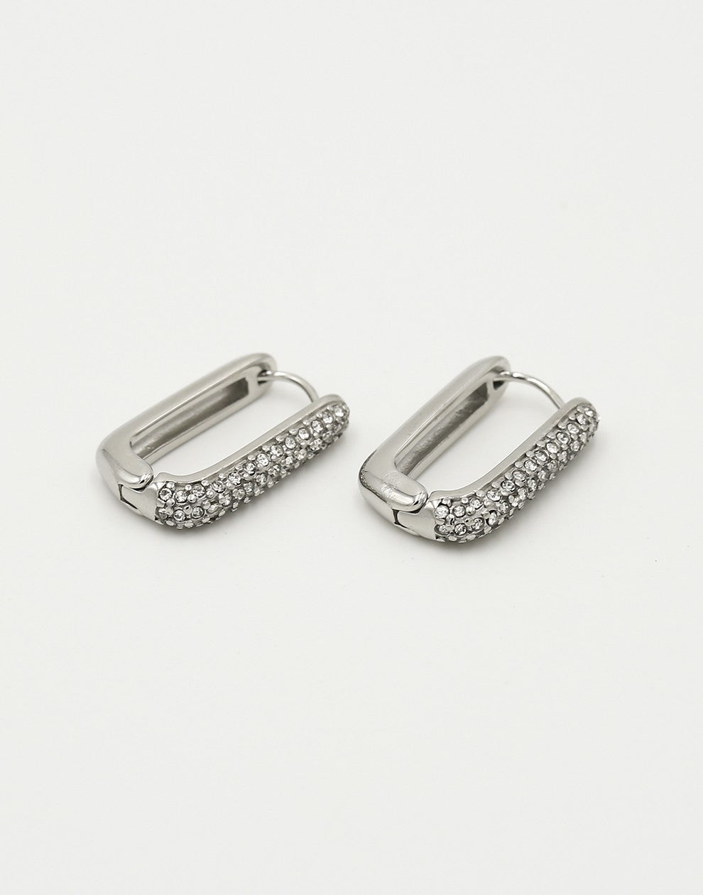 Hoops oval stones silver colored