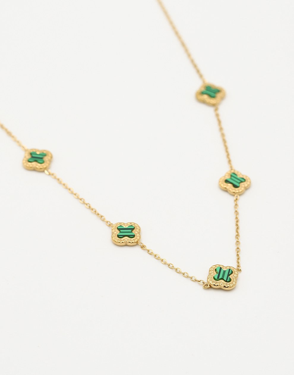 Ketting klavers smaragdgroen goudkleurig