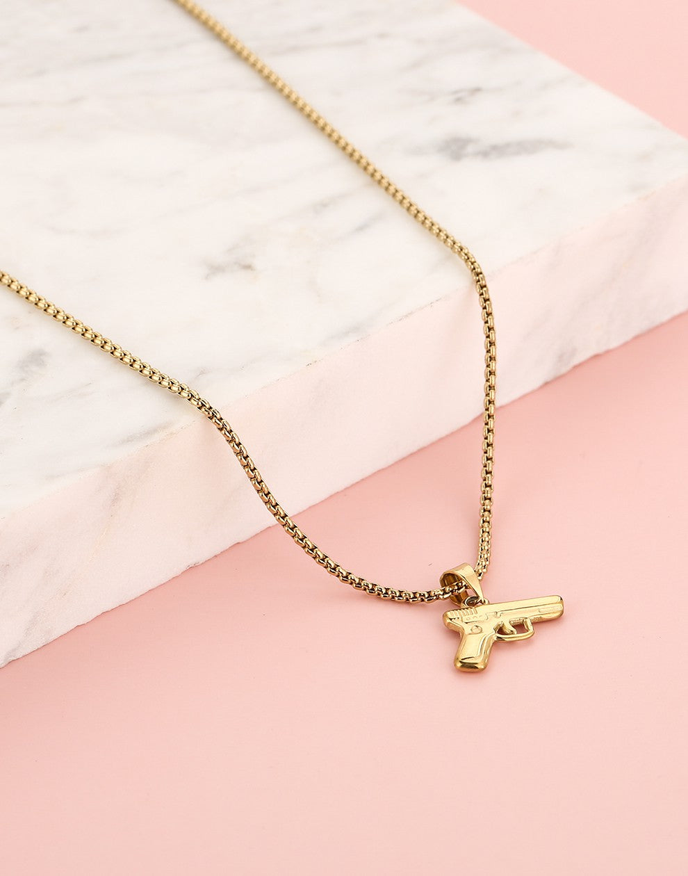 Pistool ketting goudkleurig