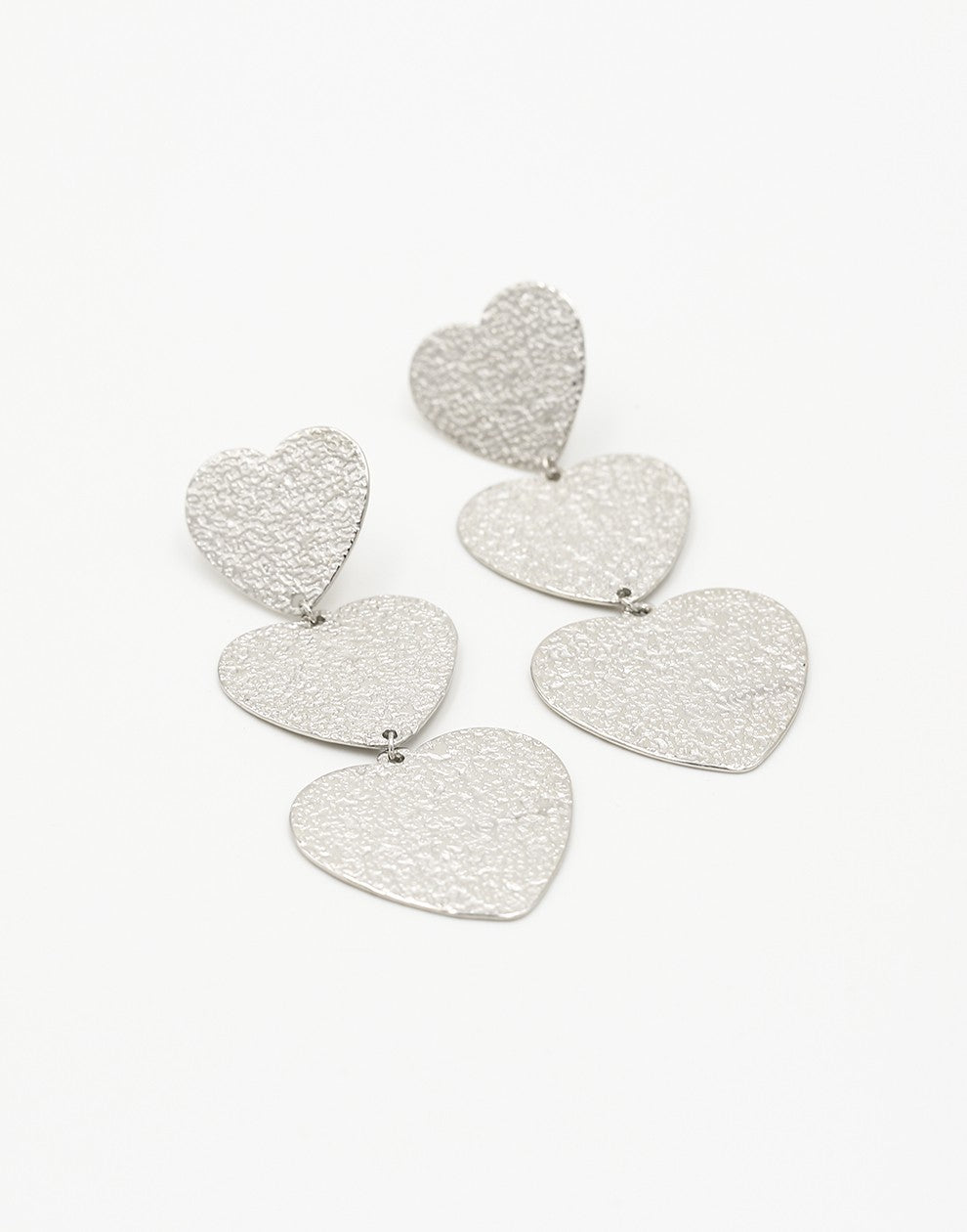 Oorhangers hartjes zilverkleurig