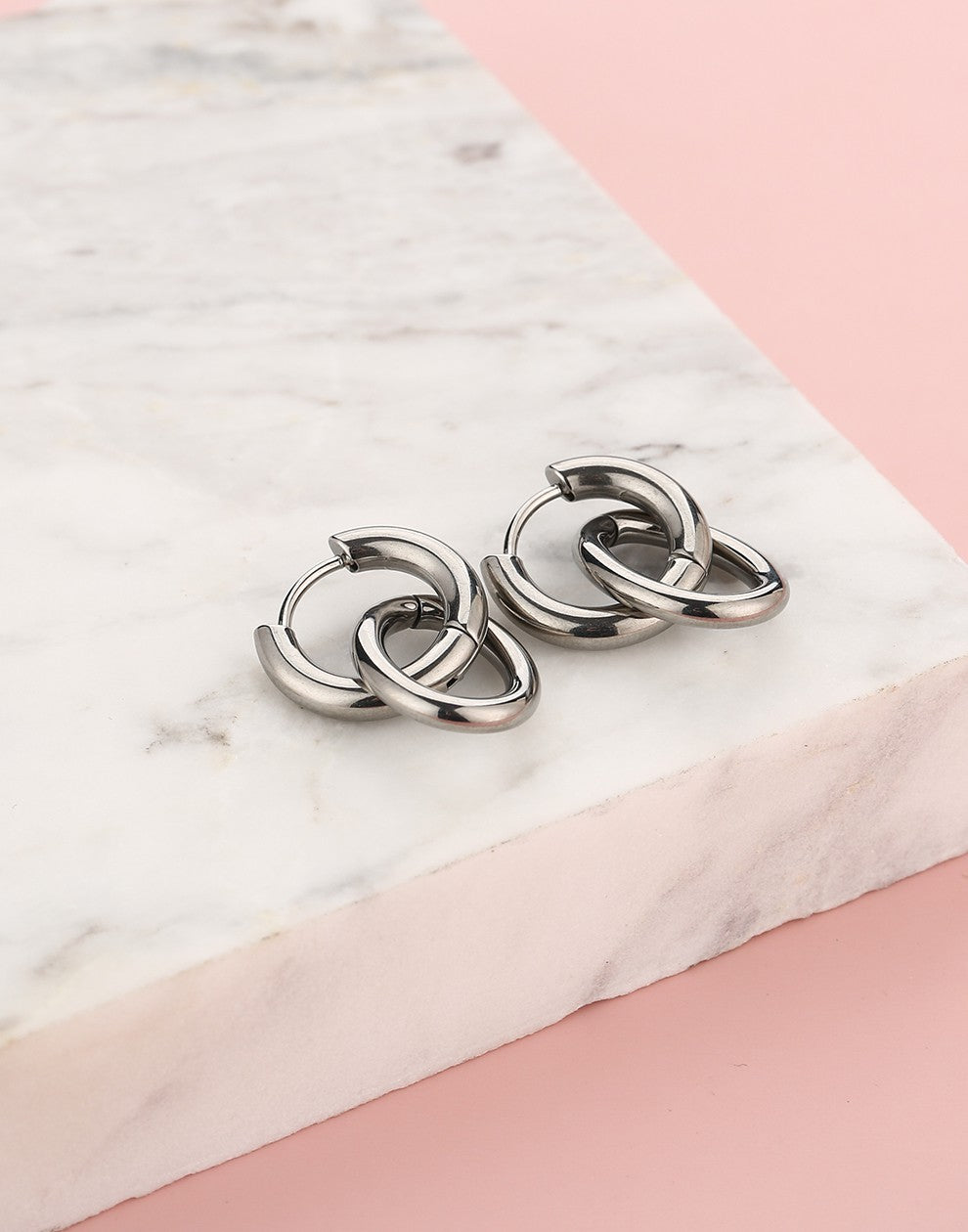 Chunky oorringen met ovale hanger zilverkleurig