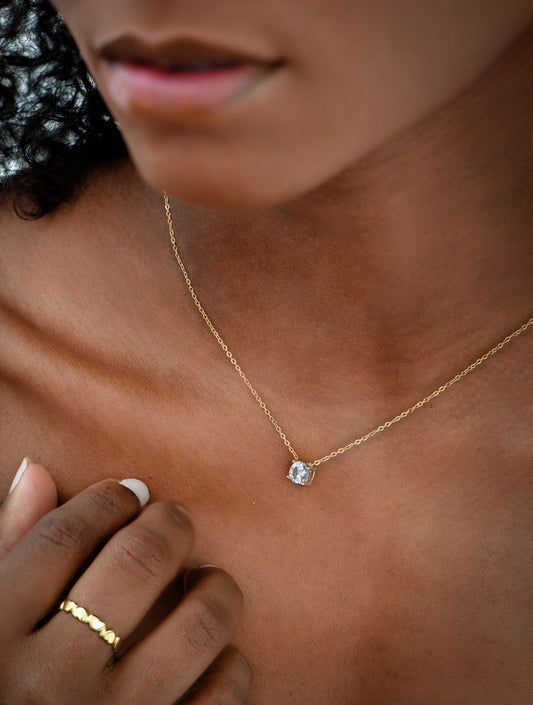 ketting steen rond goudkleurig