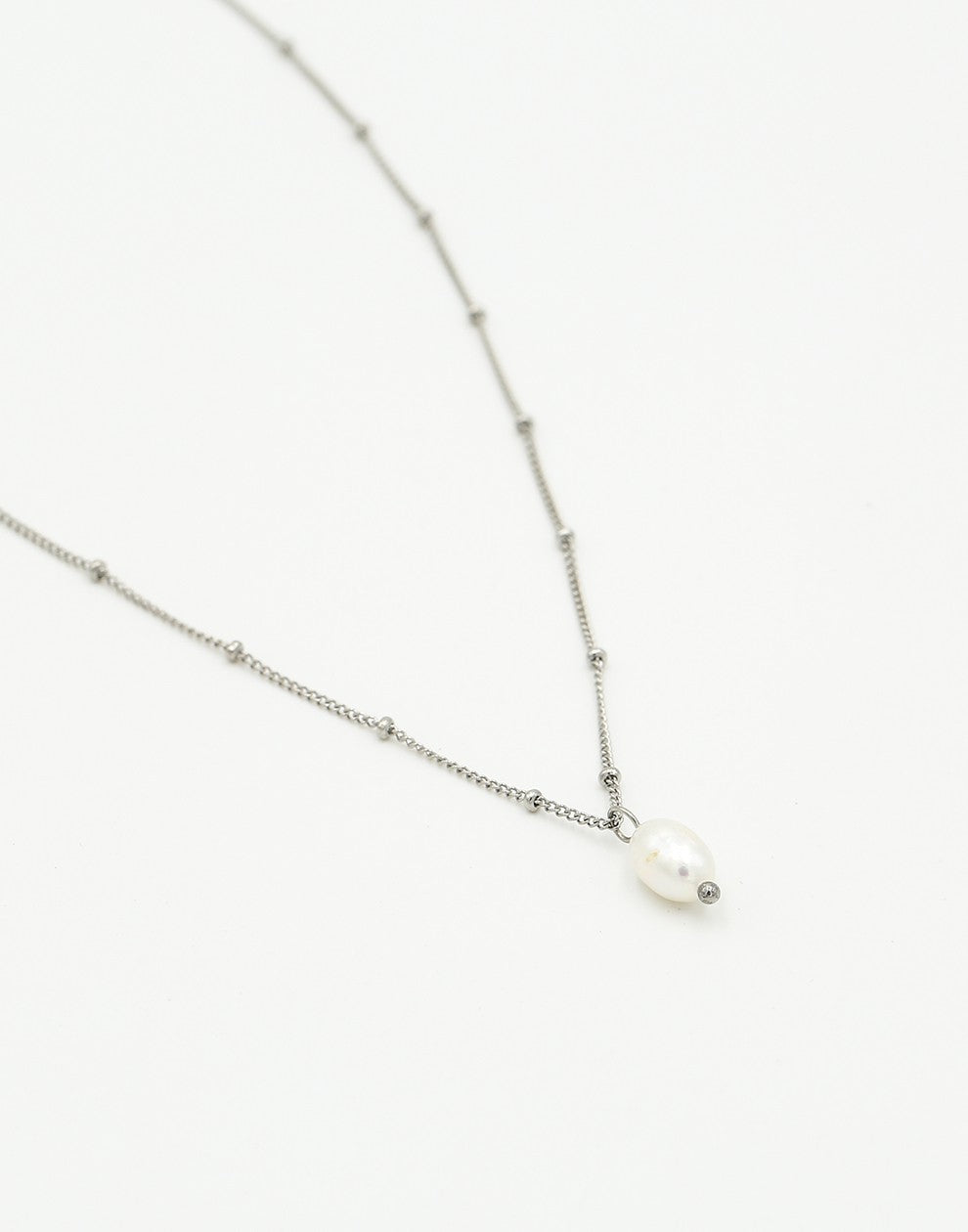 Ketting met parel zilverkleurig