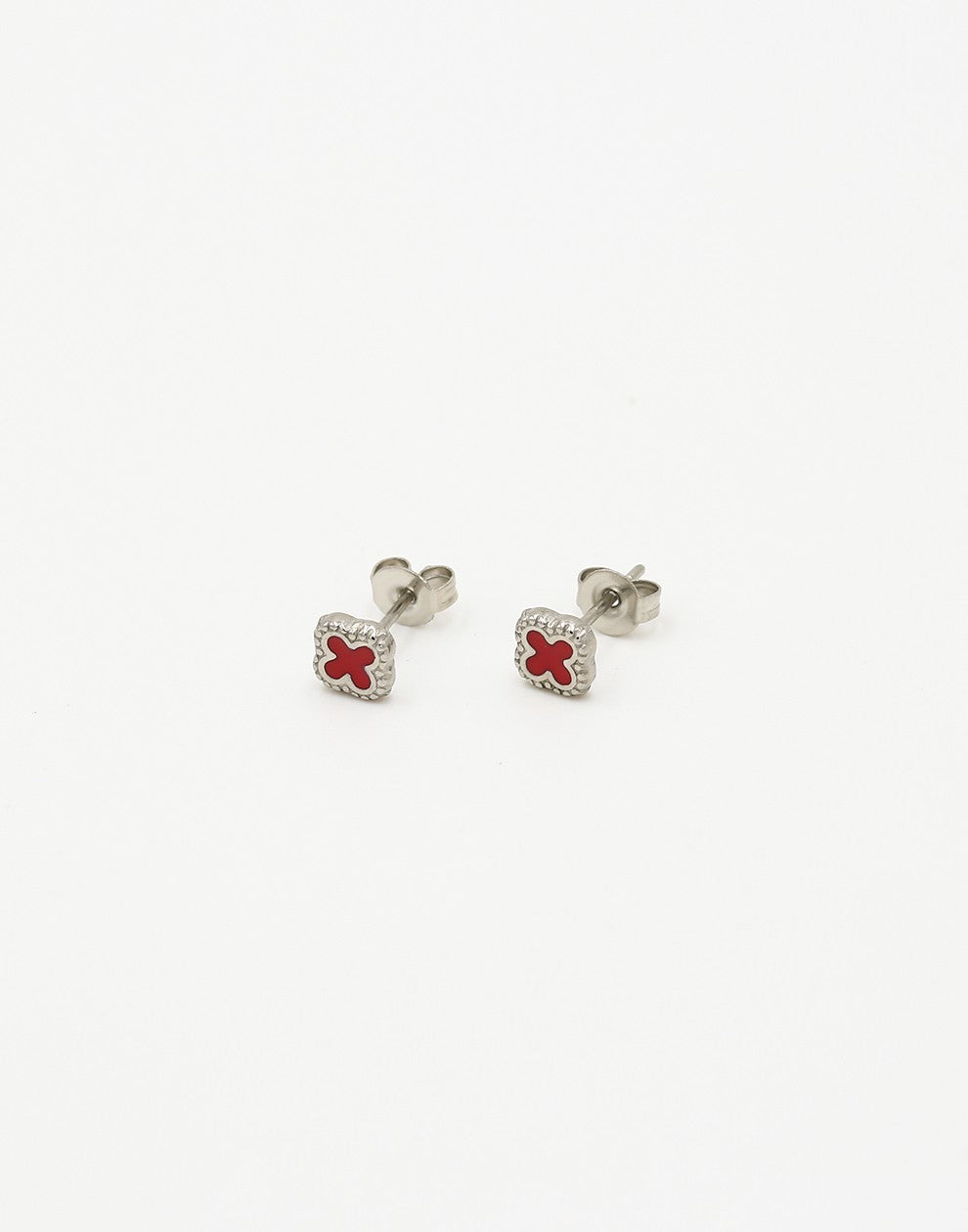 Studs klavers rood zilverkleurig