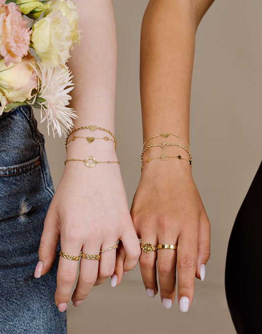 Armbanden set hartjes goudkleurig