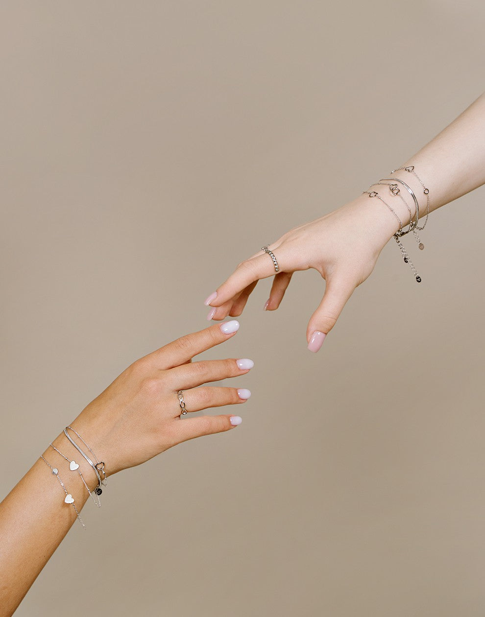 Armbanden set best friends zilverkleurig